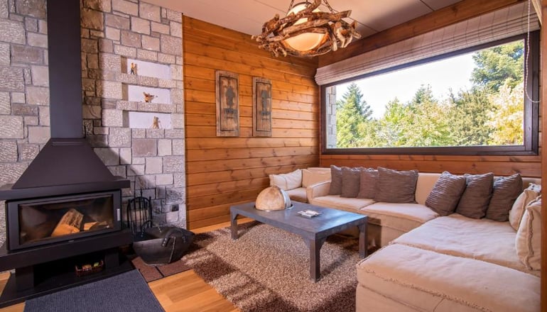 Aelia Parnassus Chalet